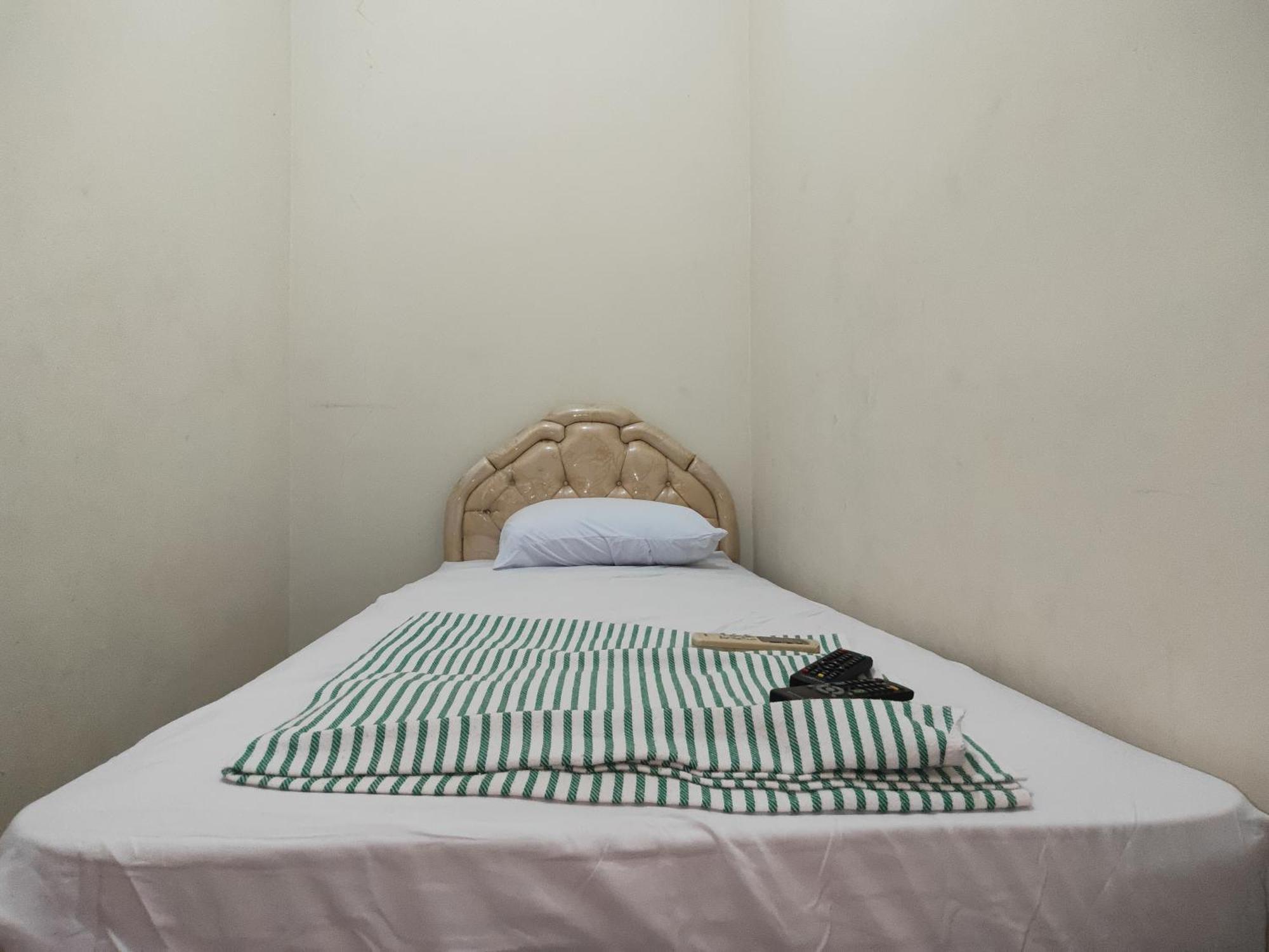 Tirto 27 Homestay Yogyakarta Ngoại thất bức ảnh