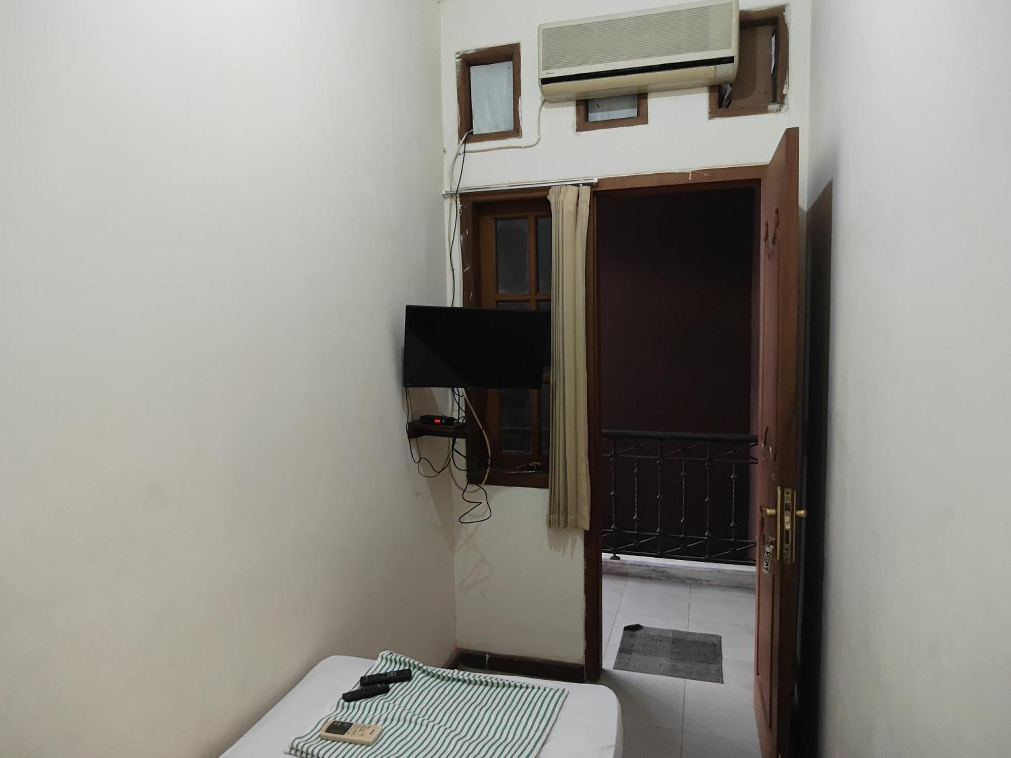 Tirto 27 Homestay Yogyakarta Ngoại thất bức ảnh