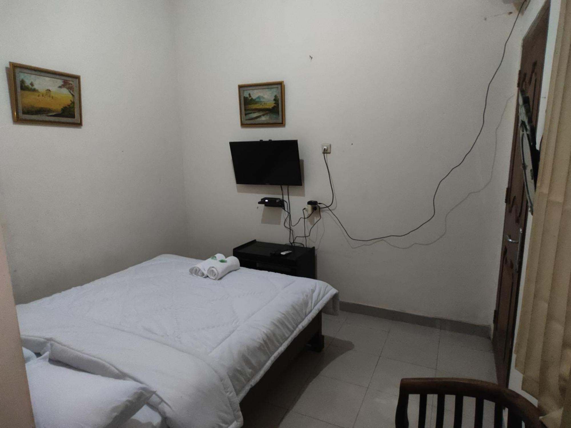 Tirto 27 Homestay Yogyakarta Ngoại thất bức ảnh