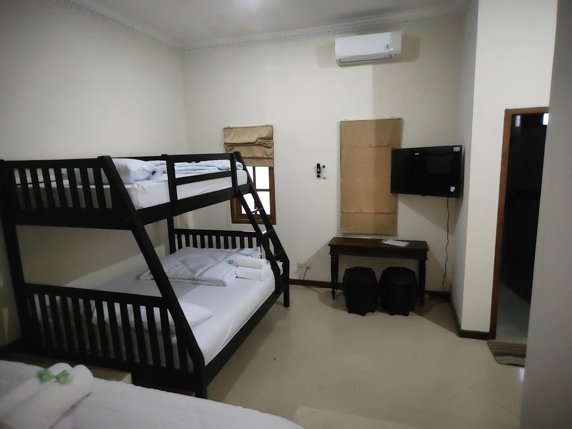 Tirto 27 Homestay Yogyakarta Ngoại thất bức ảnh