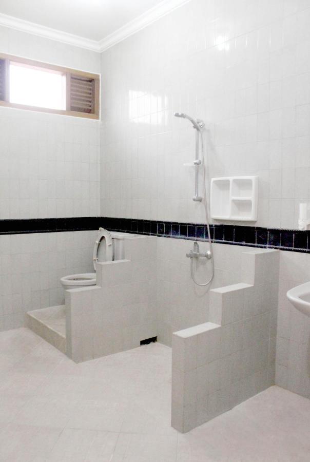 Tirto 27 Homestay Yogyakarta Ngoại thất bức ảnh
